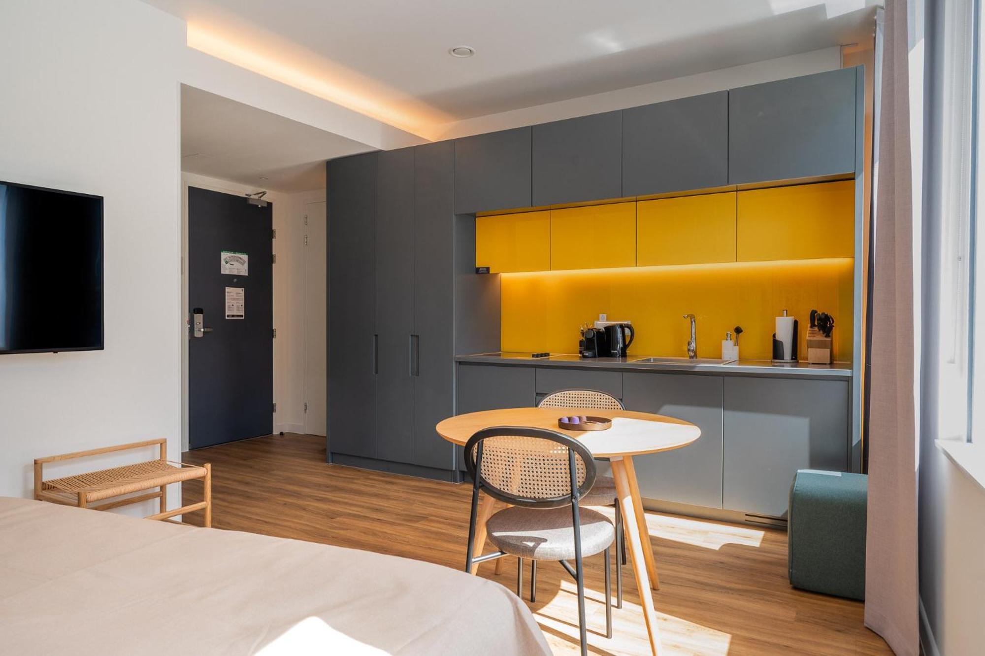 Limehome Amsterdam Gatwickstraat Buitenkant foto